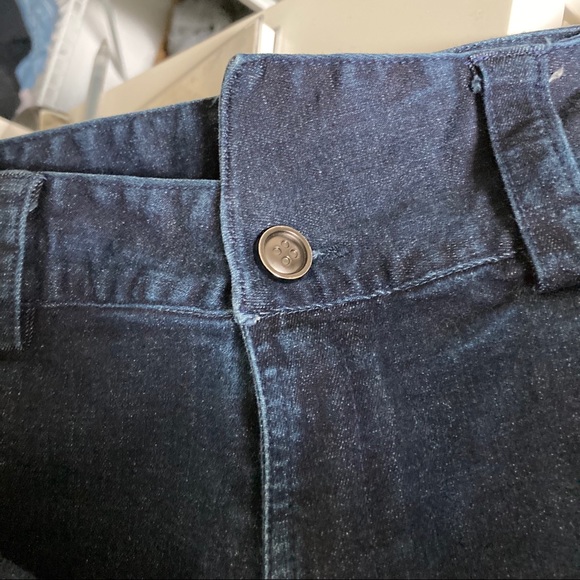 Bootcut cropped jeans with cute heart detail - Picture 4 of 4